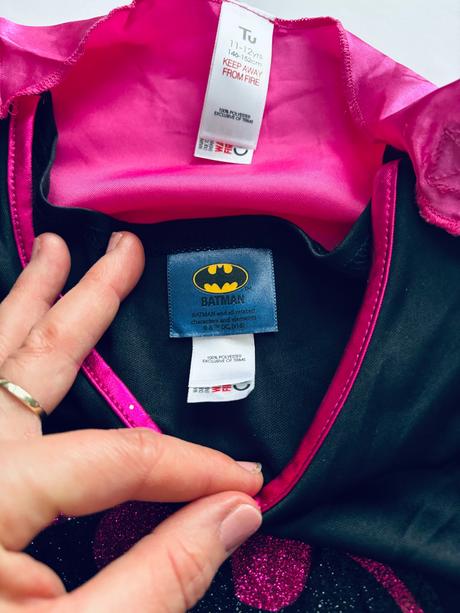 An13/ kostým bat girl- v.11/12 let, 