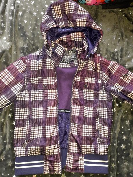Bunda jarní kostkovaná fialová, 140