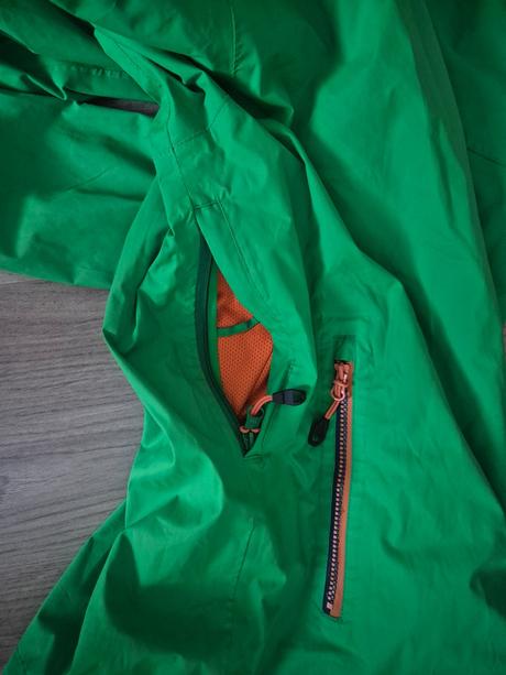 Lehká nepromokavá bunda quechua vel. s/m, quechua,s