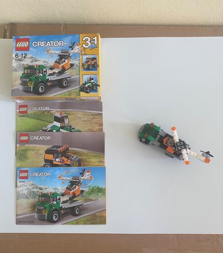 Lego creator set 31043,