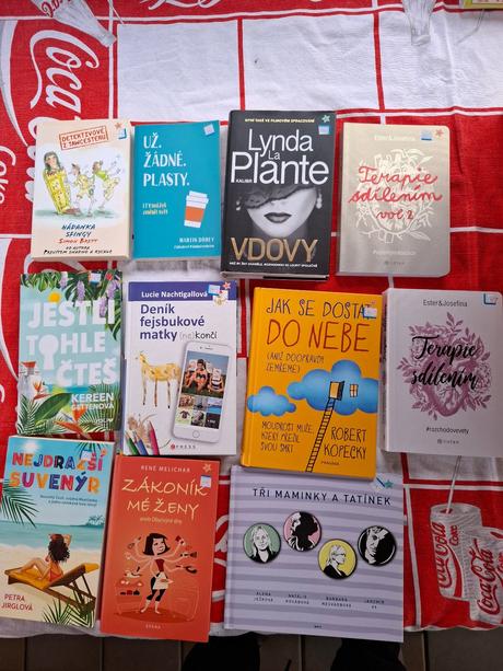 32 knih - novodobá literatura,