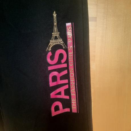 Černé tepláky paris, 152