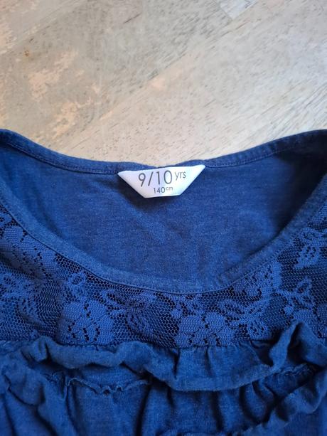 Šaty vel 134/140, setino,134