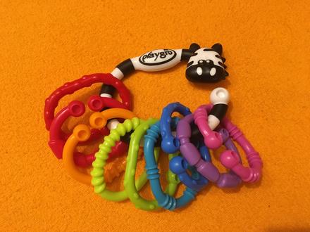 Chrastítko/kousátko/plastový řetěz, 