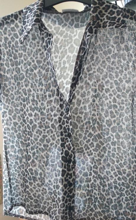 Pět tílek a halenek vel. s, m za cenu jedné, m