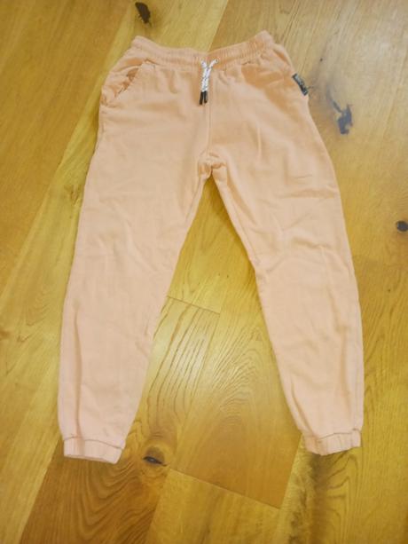 Tepláčky reserved č.140/146, reserved,140