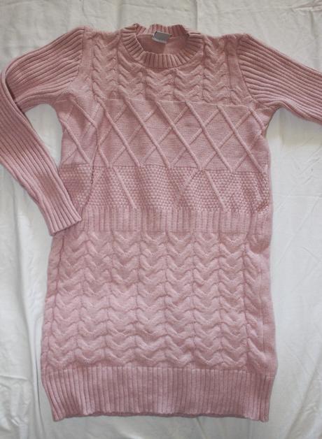 Vb197. vlněné dívčí šaty 11 let, fishbone,146