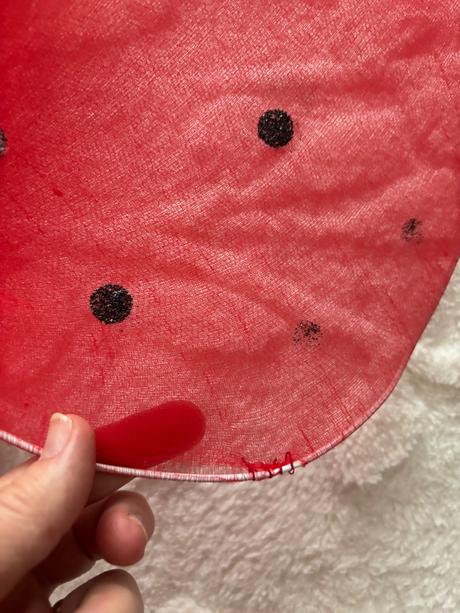 An26/ kostým beruška- v.cca 2/3 roky, 