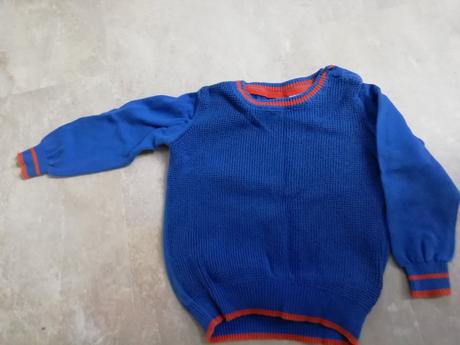 Modrý svetr, lupilu,86