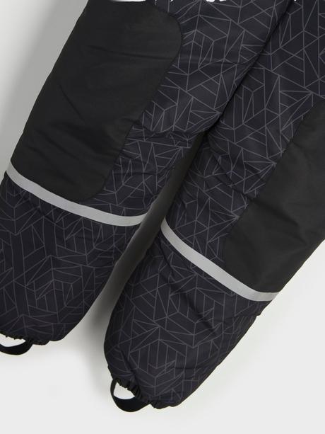 Černá zimní kombinéza klučičí overal vel. 122, sinsay,122