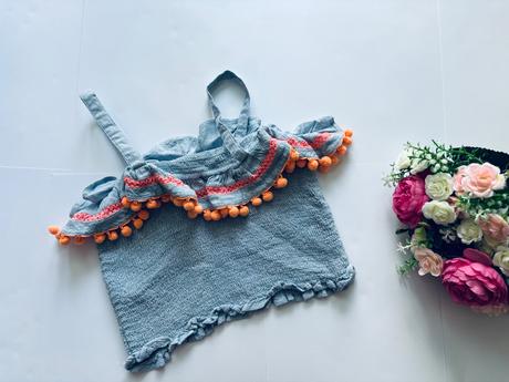 Top letní žabičkový s volánky - v.9/10 let, river island,140