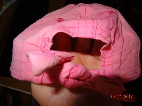 Dívčí kšiltovka, 86