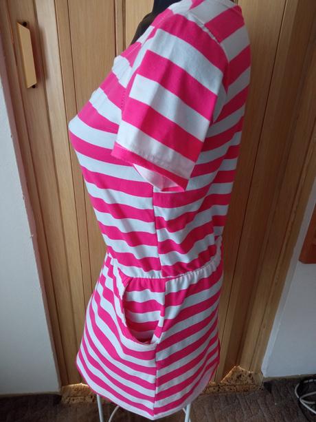 Dámské šaty velikost m, m