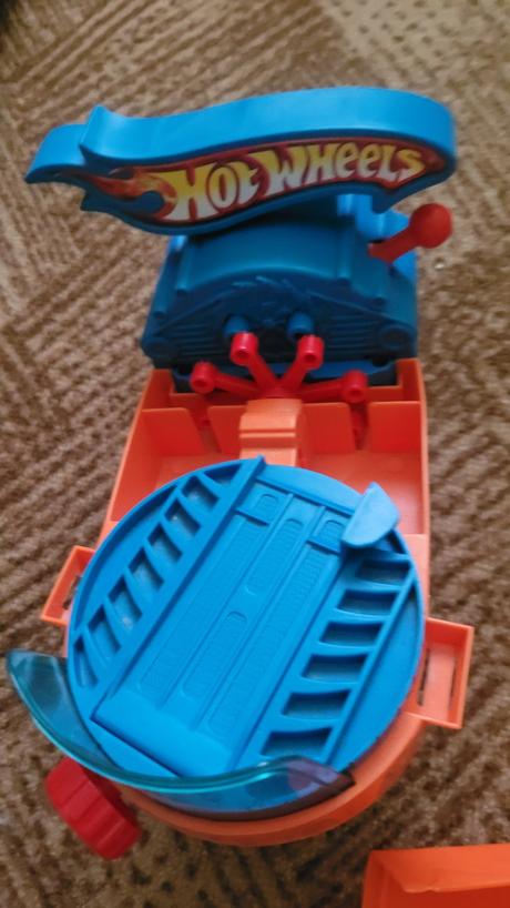Bublinková myčka hotwheels,