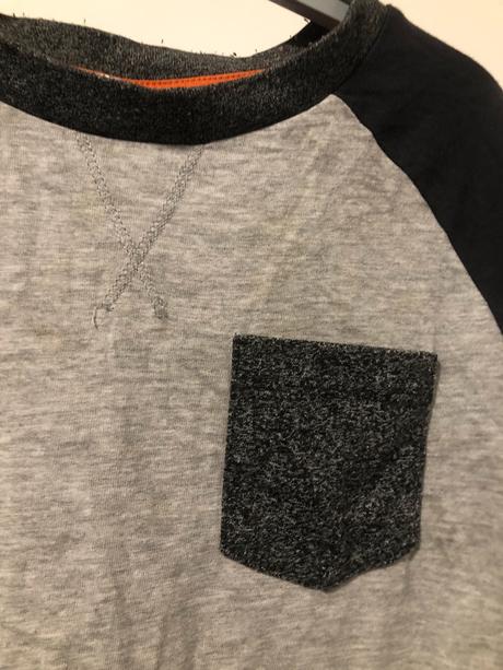 Šedočerné pyžamové tričko, 122