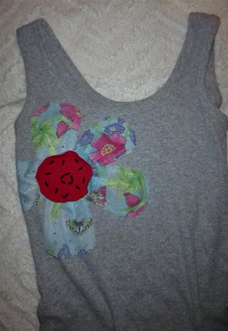 Prodloužené zdobené tílko-vel.s-m, m