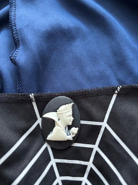 An21/ kostým sněhurka - v.16/18 let,