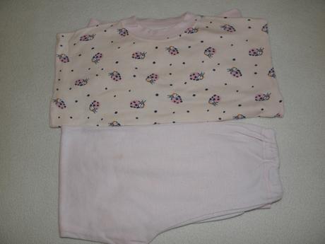 Beruškové pyžamo vel.116, 116