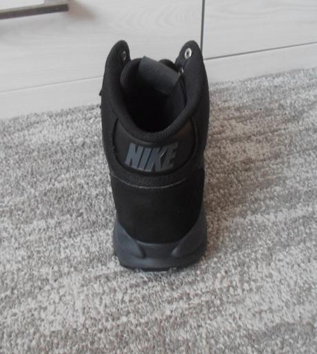 Černé kotníčkové boty tenisky botasky, nike,40