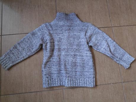 Rozepínací svetr vel.104, 104