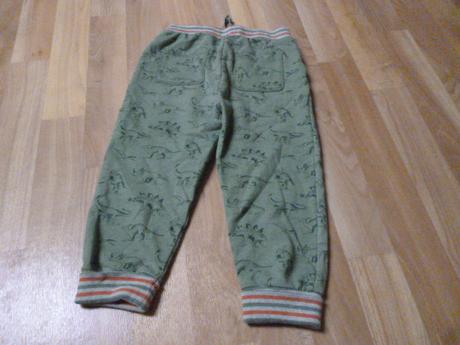 Tepláky dino vel. 4-5, 110