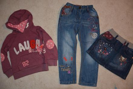 Komplet se zvířátky a s budíkem - džíny, mikina, 104–116