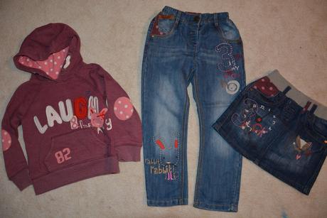 Komplet se zvířátky a s budíkem - džíny, mikina, 104–116