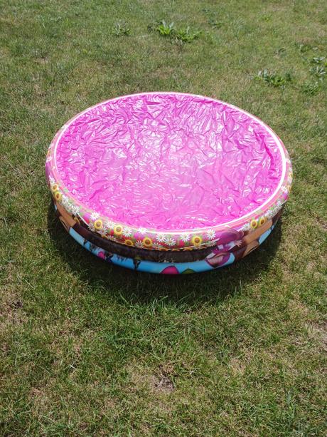 Bazén máša a medvěd +kruh,