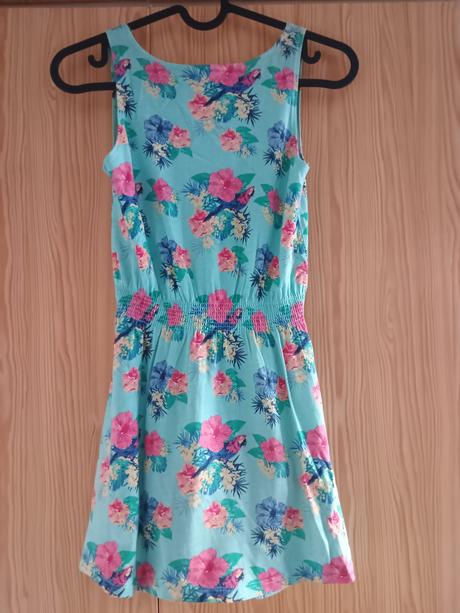 Letní šaty - kytky, h&m,140