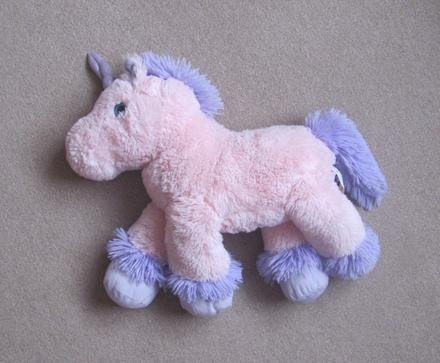 Plyšák jednorožec,