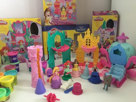 Play doh zámek princezny belle, 