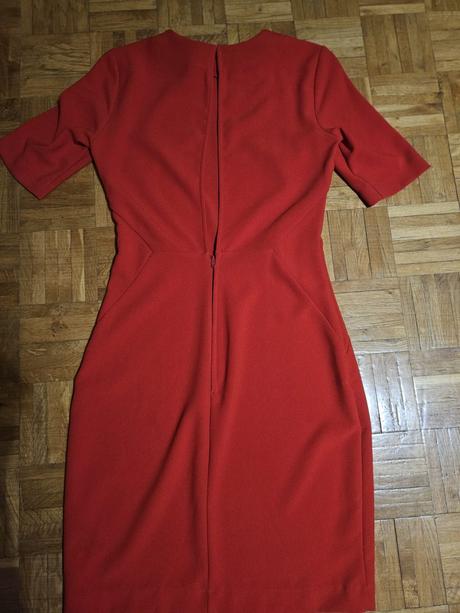 Pouzdrove šaty s výstřihem na zádech, h&m,36