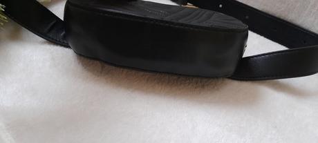 Dkny kožená ledvinka na pásku, dkny