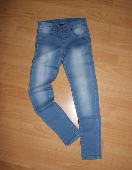 Rifle, džíny, slimky, takko,152