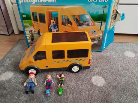 Playmobil školní autobus, 