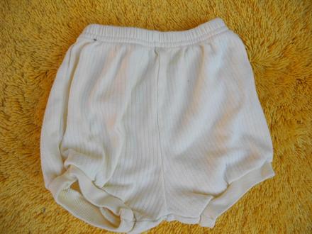 Kalhotky pod šaty, 62