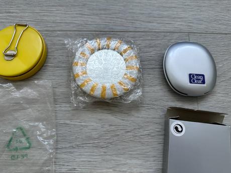 Sada zrcátka, krabička na rtěnku, držák na kabelku, 