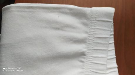 Bílé 3/4 legíny / kraťasy zn. dopodopo vel.122, dopodopo,122