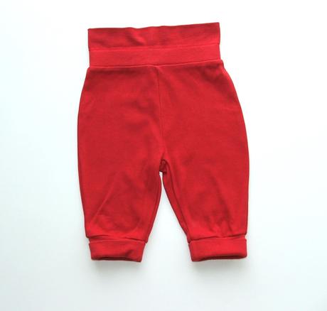 J890 červené tepláky vel. 62, next,62