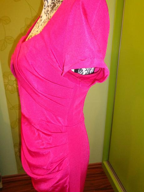 Krásné pružné fuksiové elastické šaty, 36 / s