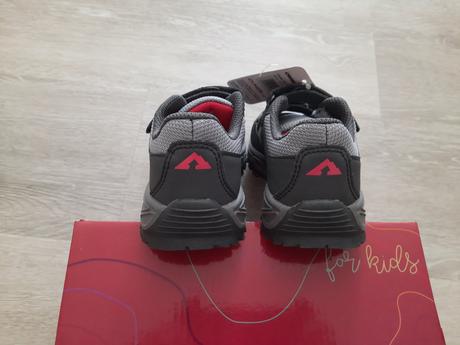 Tenisky,boty vel.30,stélka 19,7cm nové, 30