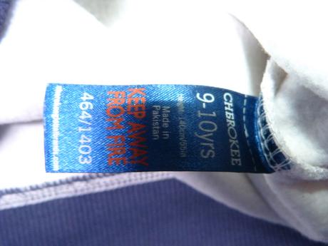 Krásná mikina s dinem vel.140, cherokee,140