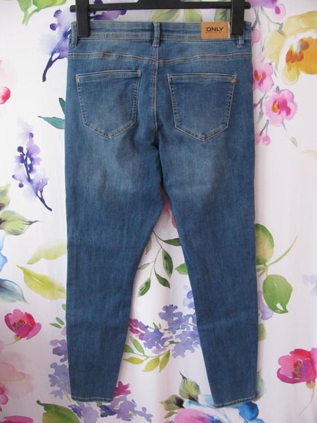 Strečové leh. trhané zkrácené fit džíny skiny only, only,32