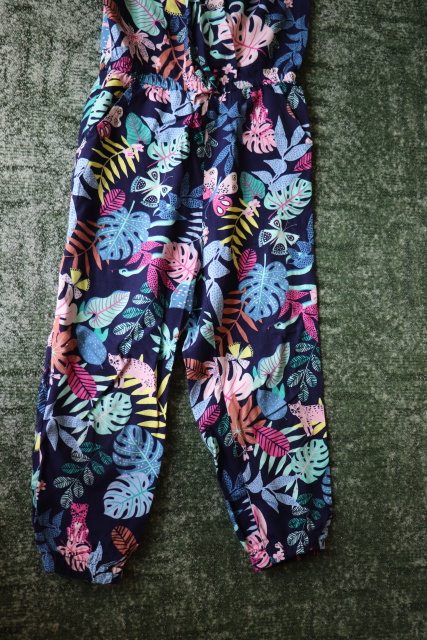 Krásný holčičí overal s tropickými motivy, h&m,104