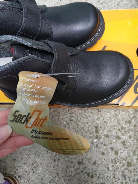 Nenošené dětské kožené boty dr. martens vel. 27, 27