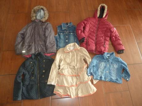 Výprodej - balíky dívčích bund kus 25,-kč, 