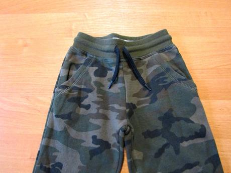 Maskáčové tepláky vel 86, primark,86