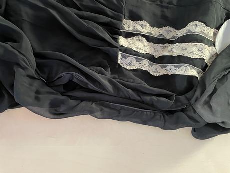 Top nebo minišaty, vada, vel m ale menší cca xs/s,, xs