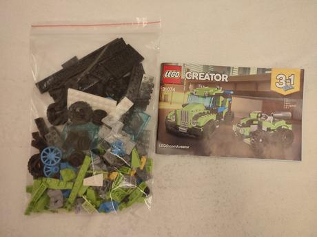 Lego creator závodní auto,