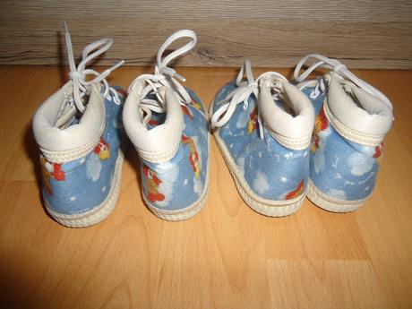 Bačkůrky pro dvojčátka, 24